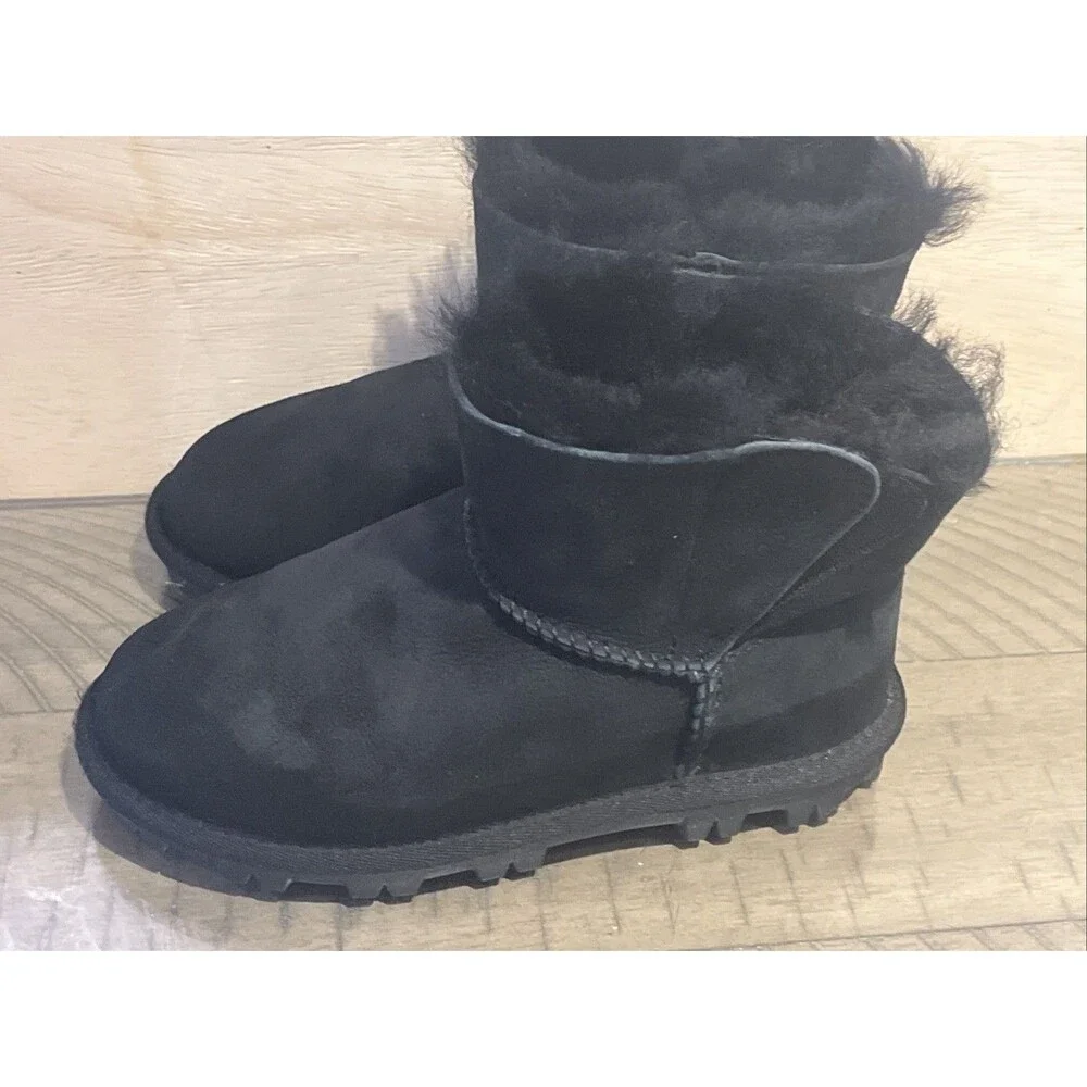 Girls 13 Boots Shearling Wool Sheepskin Shoe Black bootie Warm Slip On Winter